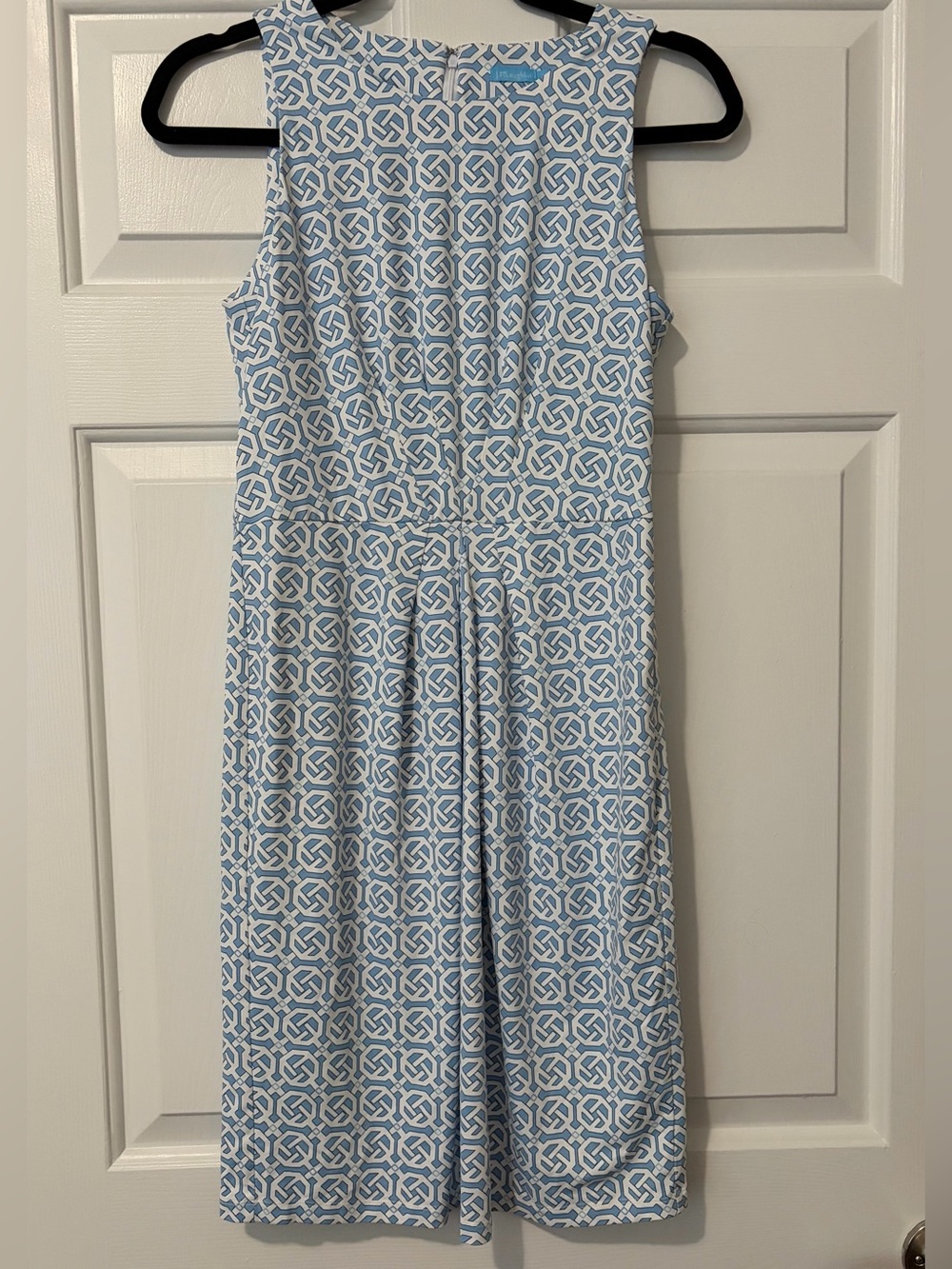 NWOT J.McLaughlin Sophia Sleeveless Front Pleat Dress in Needlepoint